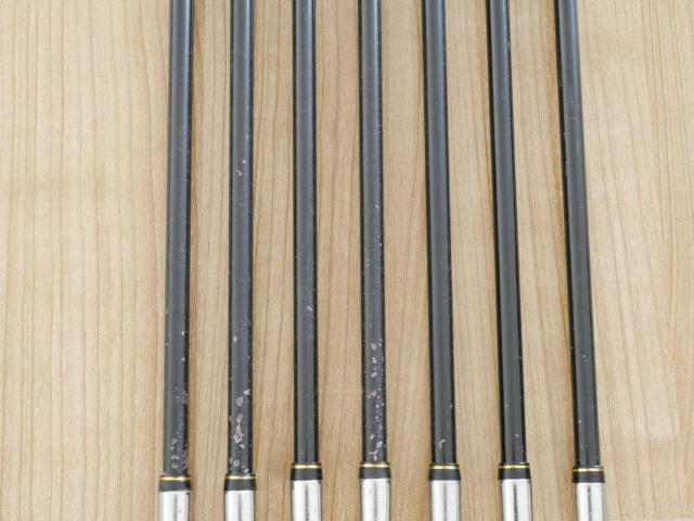 Iron set : Other Brand : ชุดเหล็ก ENA HIOU (เบามากๆ หน้าเด้ง เหมาะกับซีเนียร์) มีเหล็ก 5-Pw,Sw (7 ชิ้น) ก้านกราไฟต์ Flex R