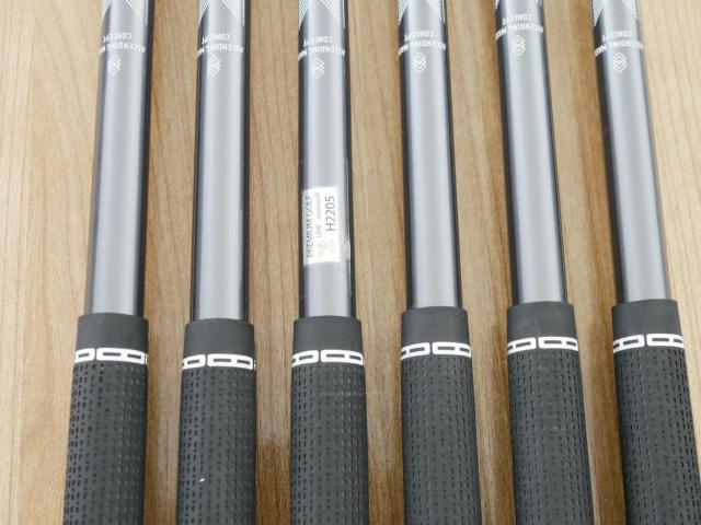 Iron set : Titleist : ชุดเหล็ก Titleist T250 Forged (รุ่นล่าสุด ออกปี 2025 Japan Spec) มีเหล็ก 6-Pw,48 (6 ชิ้น) ก้านกราไฟต์ Mitsubishi MMT 85 Flex R
