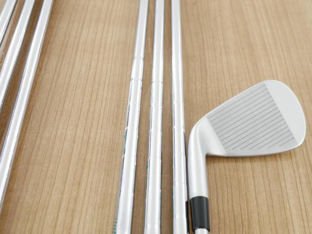 Iron set : Taylormade : ชุดเหล็ก Taylormade P790 (ตัวท้อปสุด ปี 2023 Japan Spec.) มีเหล็ก 4-Pw (7 ชิ้น) ก้านเหล็ก NS Pro 950 NEO Flex R