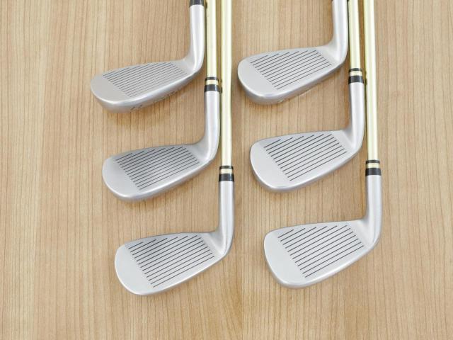Iron set : Honma : ชุดเหล็ก Honma Beres IS-05 Forged (ปี 2017) มีเหล็ก 6-11 (6 ชิ้น ระยะเทียบเท่า 5-Pw ของรุ่นอื่นๆ) ก้าน ARMRQ ∞ (48) Flex SR (2 ดาว)