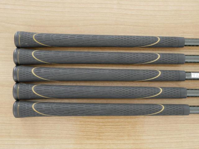 Iron set : Honma : ชุดเหล็ก Honma Beres IE-01 (เหมาะกับซีเนียร์) มีเหล็ก 6-10 (5 ชิ้น) ก้าน ARMRQ 6 (45) Flex R (2 ดาว)