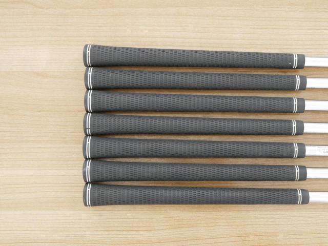 Iron set : Titleist : ชุดเหล็ก Titleist AP2 714 Forged มีเหล็ก 4-Pw (7 ชิ้น) ก้านเหล็ก NS Pro 950 Flex R