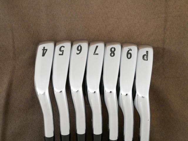 Iron set : Titleist : ชุดเหล็ก Titleist AP2 714 Forged มีเหล็ก 4-Pw (7 ชิ้น) ก้านเหล็ก NS Pro 950 Flex R