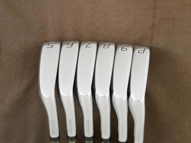 Iron set : Fourteen : ชุดเหล็ก Fourteen TP766 (รุ่นปี 2019 ตีง่าย ไกลมาก) มีเหล็ก 5-Pw (6 ชิ้น) ก้านเหล็ก NS Pro 950 Flex R