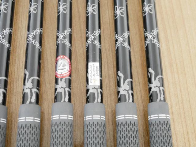 Iron set : Taylormade : ชุดเหล็ก Taylormade P770 Forged (รุ่นปี 2023 นุ่ม แน่น)  มีเหล็ก 5-Pw (6 ชิ้น) ก้านกราไฟต์ Mitsubishi Diamana Thump i95 Flex S