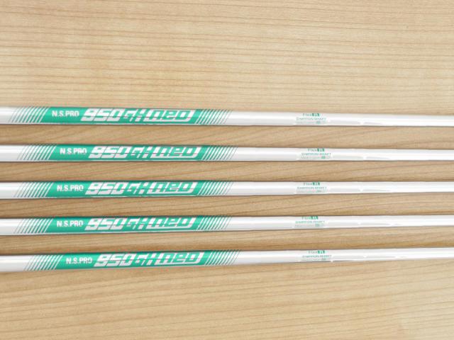Iron set : Taylormade : ชุดเหล็ก Taylormade P770 Forged (รุ่นล่าสุด ออกปี 2024 นุ่ม แน่น) มีเหล็ก 6-Pw (5 ชิ้น) ก้านเหล็ก NS Pro 950 NEO Flex R