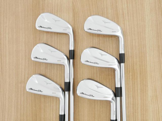 Iron set : Mizuno : ชุดเหล็ก Mizuno Pro 225 Forged (ปี 2023 นุ่ม แน่น ระยะดี) มีเหล็ก 5-Pw (6 ชิ้น) ก้านเหล็ก Dynamic Gold 95 S200