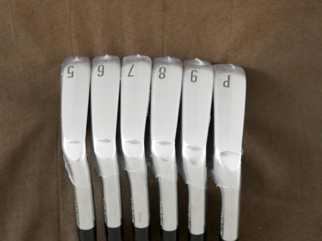 Iron set : Other Brand : **ของใหม่ ยังไม่แกะพลาสติก** ชุดเหล็ก Srixon ZXi7 i-Forged (รุ่นใหม่ล่าสุด ออกปี 2026) มีเหล็ก 5-Pw (6 ชิ้น) ก้านเหล็ก NS Pro Modus 105 Flex S