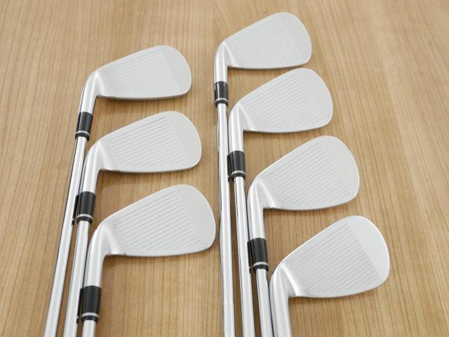 Iron set : PRGR : ชุดเหล็ก PRGR 04 Forged (รุ่นปี 2025 ตีง่าย ไกลมากๆๆ) มีเหล็ก 5-Pw,AW (7 ชิ้น) ก้านเหล็ก NS Pro 950 NEO Flex SR
