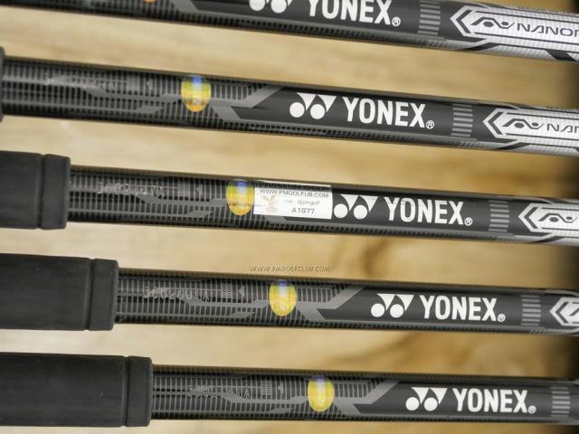 Iron set : Yonex : ชุดเหล็ก Yonex i-EZone (หน้า Maraging เด้ง ตีไกล) มีเหล็ก 6-Pw,Aw,Sw (7 ชิ้น) ก้านกราไฟต์ Flex R