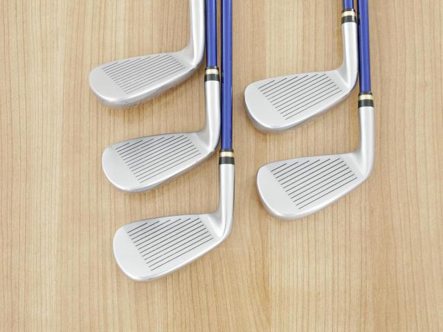 Iron set : Honma : **ก้าน 3 ดาว** ชุดเหล็ก Honma Beres IS-05 Forged (รุ่นปี 2017) มีเหล็ก 6-10 (5 ชิ้น) ก้าน ARMRQ ∞ (53) Flex R (3 ดาว)