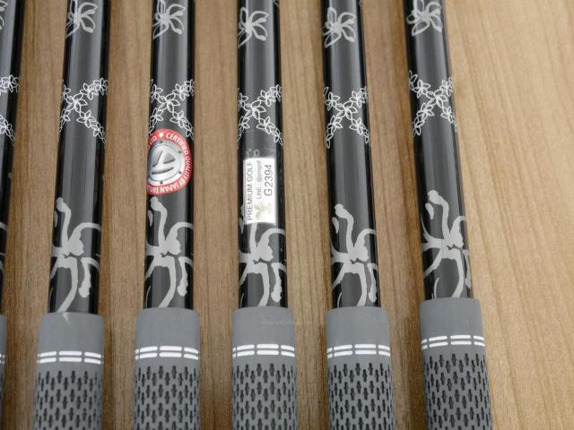 Iron set : Taylormade : ชุดเหล็ก Taylormade P770 Forged (รุ่นปี 2023 นุ่ม แน่น)  มีเหล็ก 4-Pw (7 ชิ้น) ก้านกราไฟต์ Mitsubishi Diamana Thump i95 Flex S