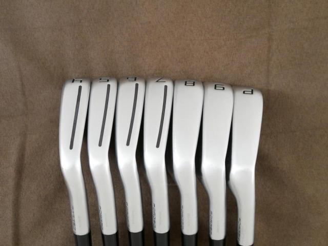 Iron set : Taylormade : ชุดเหล็ก Taylormade P770 Forged (รุ่นปี 2023 นุ่ม แน่น)  มีเหล็ก 4-Pw (7 ชิ้น) ก้านกราไฟต์ Mitsubishi Diamana Thump i95 Flex S