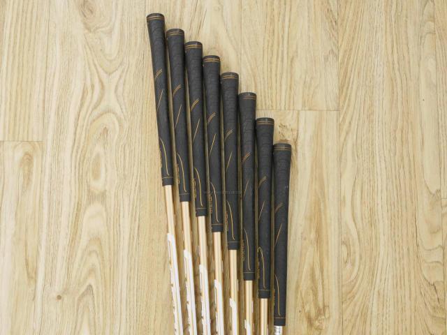 Iron set : Katana : ชุดเหล็ก Katana Voltio Model J Gold (ปี 2018 หน้าเด้ง ตีง่าย ไกล) มีเหล็ก 5-Pw,Aw,Sw (8 ชิ้น) ก้านกราไฟต์ Fujikura Speeder 550 Flex R