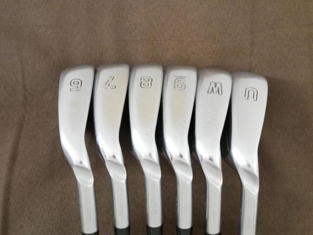 Iron set : Ping : ชุดเหล็ก Ping G700 (ปี 2019 Japan Spec. ใบใหญ่ ง่ายที่สุด ไกลที่สุดของ Ping) มีเหล็ก 6-Pw,Aw (6 ชิ้น) ก้านเหล็ก NS Pro ZELOS 6 Flex R