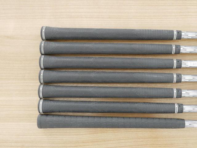 Iron set : Titleist : ชุดเหล็ก Titleist VG3 Type D Forged (ปี 2017 Japan Spec. ตีง่ายและไกลที่สุดของ Titleist) มีเหล็ก 6-Pw,Aw,Sw (7 ชิ้น) ก้านกราไฟต์ Mitsubishi VGI Flex R