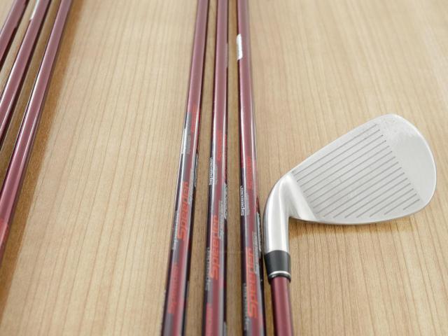 Iron set : PRGR : ชุดเหล็ก PRGR RS Red (รุ่นปี 2020 หน้าเด้ง ตีไกลมาก) มีเหล็ก 6-Pw,Aw,Sw (7 ชิ้น) ก้านกราไฟต์ Fujikura Speeder Evolution Flex R