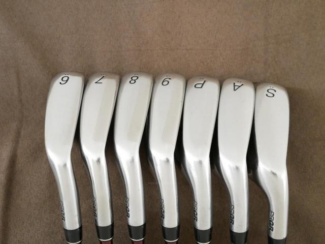 Iron set : PRGR : ชุดเหล็ก PRGR RS Red (รุ่นปี 2020 หน้าเด้ง ตีไกลมาก) มีเหล็ก 6-Pw,Aw,Sw (7 ชิ้น) ก้านกราไฟต์ Fujikura Speeder Evolution Flex R