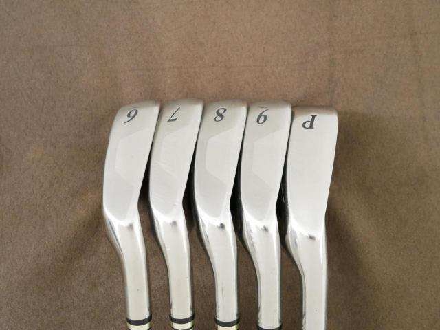 Iron set : XXIO : ชุดเหล็ก XXIO 7 (ตีง่ายมาก ไกล) มีเหล็ก 6-Pw (5 ชิ้น) ก้านเหล็ก NS Pro 920 Flex R