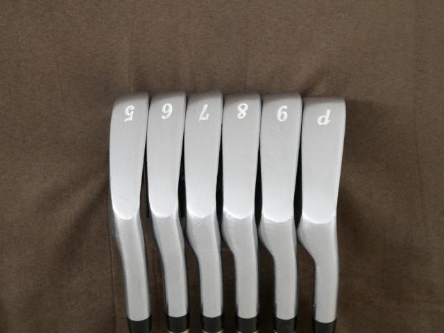 Iron set : Other Brand : ชุดเหล็ก Zodia CM-2 Forged (นุ่มมากๆๆๆๆ) มีเหล็ก 5-Pw (6 ชิ้น) ก้านเหล็ก NS Pro Modus 125 Flex S
