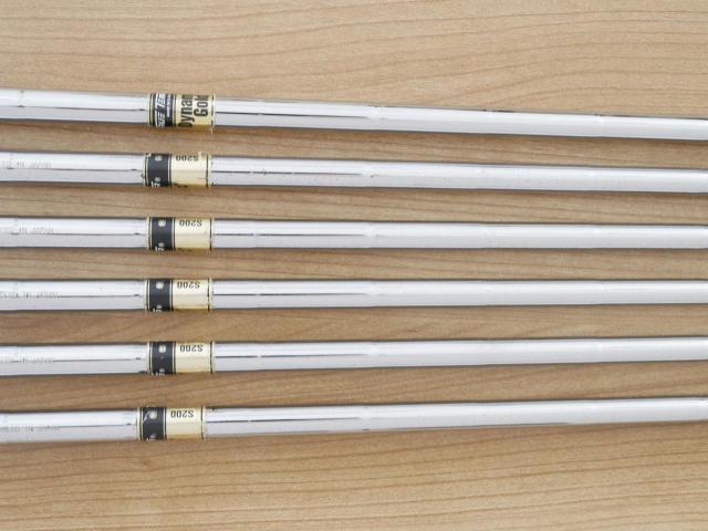Iron set : Mizuno : ชุดเหล็ก Mizuno JPX 800 มีเหล็ก 5-Pw (6 ชิ้น) ก้านเหล็ก Dynamic Gold S200
