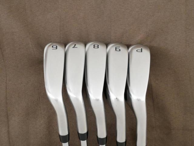 Iron set : Other Brand : ชุดเหล็ก Cobra Aerojet (ออกปี 2023 ตีง่าย ไกล) มีเหล็ก 6-Pw (5 ชิ้น) ก้านเหล็ก True Temper Elevate 95 Flex S