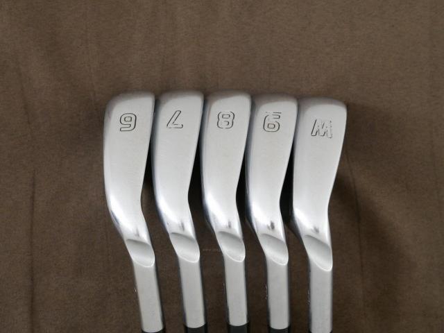 Iron set : Ping : ชุดเหล็ก Ping G700 (ปี 2019 Japan Spec. ใบใหญ่ ง่ายที่สุด ไกลที่สุดของ Ping) มีเหล็ก 6-Pw (5 ชิ้น) ก้านเหล็ก NS Pro ZELOS 6 Flex R
