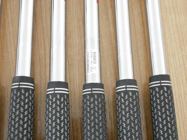 Iron set : Other Brand : ชุดเหล็ก Cobra Darkspeed (ปี 2024) มีเหล็ก 5-Pw (6 ชิ้น) ก้านเหล็ก KBS Tour Lite Flex S