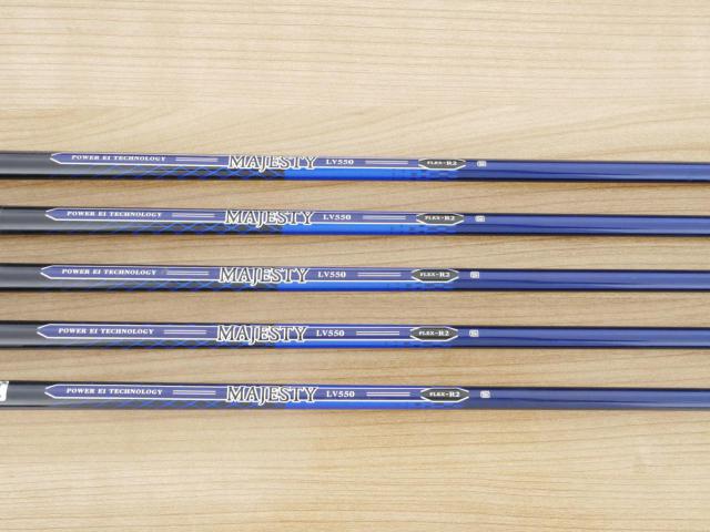 Iron set : Maruman : ชุดเหล็ก Maruman Majesty Royale (รุ่นท๊อปสุด ออกปี 2024 ของใหม่ 9 หมื่นบาท) มีเหล็ก 7-Pw,Aw (5 ชิ้น เบอร์ 7 ตีระยะเท่าเบอร์ 6 ของรุ่นอื่น) ก้านกราไฟต์ Flex R2