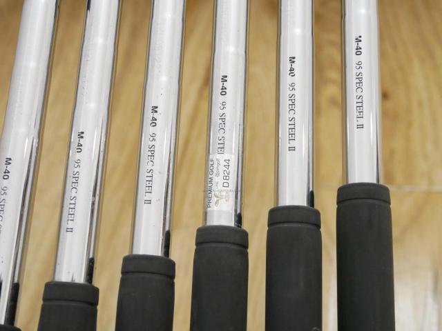 Iron set : PRGR : ชุดเหล็ก PRGR GN502 Tour (Forged) มีเหล็ก 5-Pw (6 ชิ้น) ก้านเหล็ก 95 Flex SR