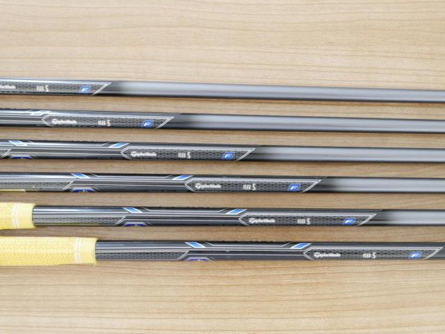 Iron set : Taylormade : ชุดเหล็ก Taylormade Gloire F2 Forged (รุ่นท๊อปสุด Japan Spec. ออกปี 2017) มีเหล็ก 5-Pw (6 ชิ้น) ก้านกราไฟต์ Flex S
