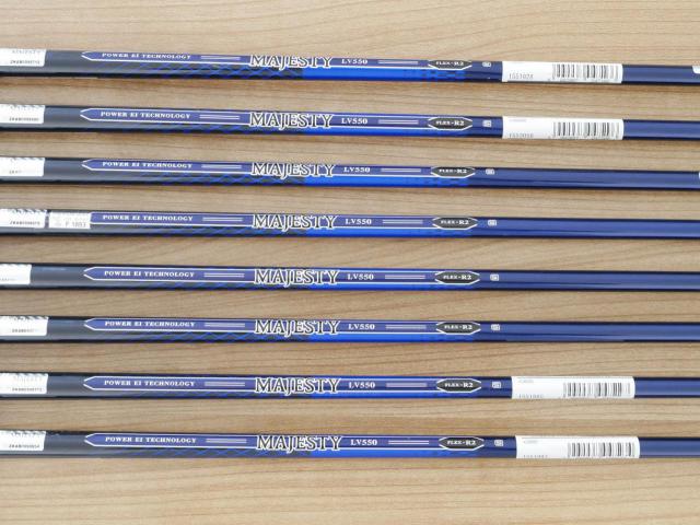 Iron set : Maruman : ชุดเหล็ก Maruman Majesty Royale (รุ่นท๊อปสุด ออกปี 2024 ของใหม่ 9 หมื่นบาท) มีเหล็ก 5-Pw,Aw,Sw (8 ชิ้น เบอร์ 5 ตีระยะเท่าเบอร์ 4 ของรุ่นอื่น) ก้านกราไฟต์ Flex R2