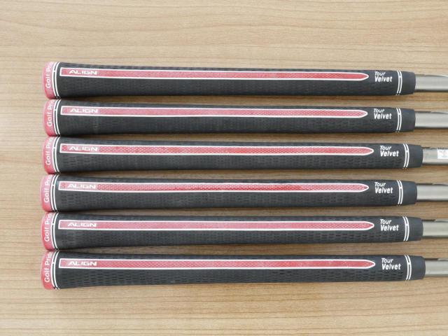 Iron set : Fourteen : ชุดเหล็ก Fourteen PC-66x (ตีง่าย หน้าเด้ง) มีเหล็ก 6-Pw,Aw (6 ชิ้น) ก้านกราไฟต์ Flex R