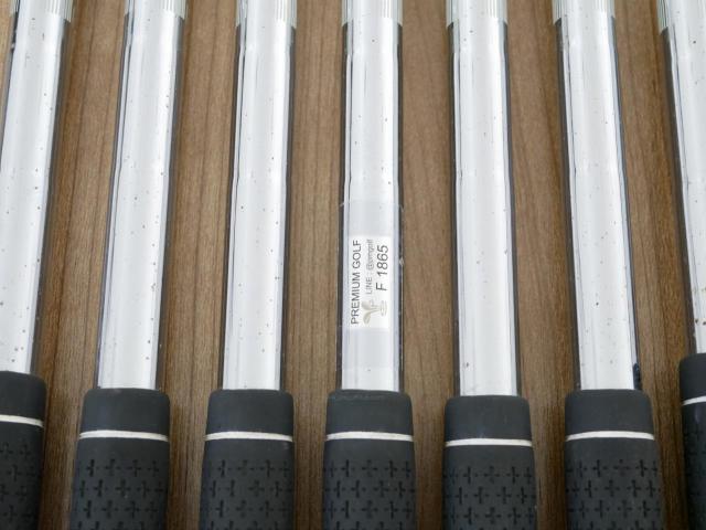 Iron set : Romaro : ชุดเหล็ก Romaro Ray Alpha (ปี 2017 ใบใหญ่ หน้า Titanium) มีเหล็ก 5-Pw,Aw (7 ชิ้น) ก้านเหล็ก NS Pro 950 Flex S
