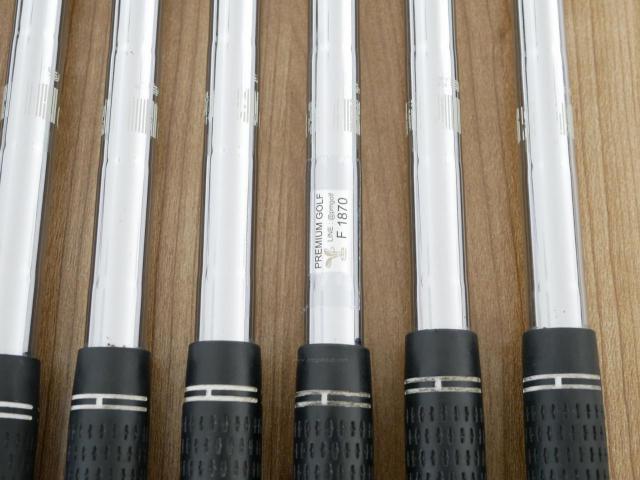 Iron set : Taylormade : ชุดเหล็ก Taylormade RocketBladez Tour มีเหล็ก 4-Pw (7 ชิ้น) ก้านเหล็ก NS Pro 950 Flex R