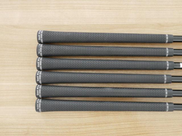Iron set : Titleist : ชุดเหล็ก Titleist T200 (รุ่นปี 2020) มีเหล็ก 6-Pw,48 (6 ชิ้น) ก้านกราไฟต์ Mitsubishi KUROKAGE 60i Flex R