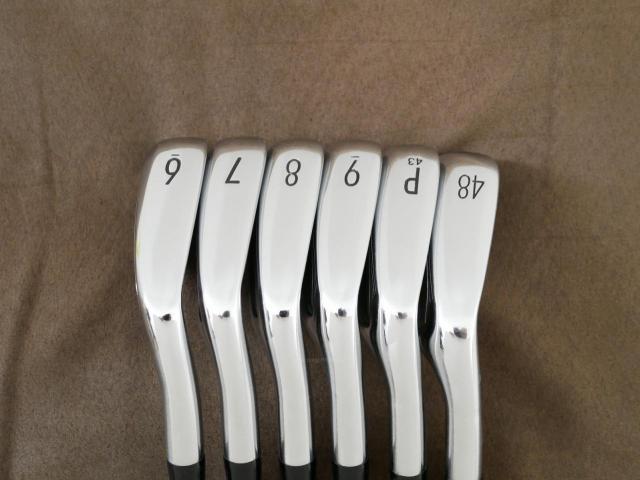 Iron set : Titleist : ชุดเหล็ก Titleist T200 (รุ่นปี 2020) มีเหล็ก 6-Pw,48 (6 ชิ้น) ก้านกราไฟต์ Mitsubishi KUROKAGE 60i Flex R