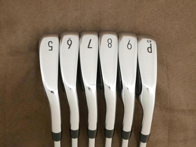 Iron set : Titleist : ชุดเหล็ก Titleist T200 (รุ่นปี 2020) มีเหล็ก 5-Pw (6 ชิ้น) ก้านเหล็ก NS Pro 950 NEO Flex S