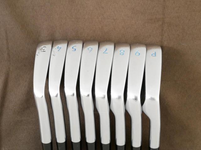 Iron set : Miura : ชุดเหล็ก Miura CB-2005 (Forged) มีเหล็ก 3-Pw (8 ชิ้น) ก้านเหล็ก Ns Pro 950 Flex R