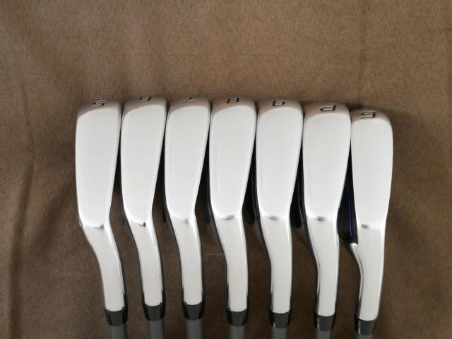 Iron set : Other Brand : ชุดเหล็ก Cobra King F7 One (รุ่นปี 2019) มีเหล็ก 5-Pw,Aw (7 ชิ้น) ก้านกราไฟต์ Fujikura Pro 63 Flex R
