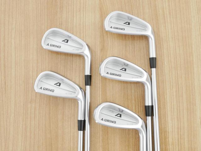 Iron set : Other Brand : ชุดเหล็ก A Grind G-CB Forged (นุ่มมากๆ หายากมากๆ) มีเหล็ก 6-Pw (5 ชิ้น) ก้านเหล็ก Project X 5.0 Flex SR