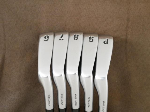 Iron set : Other Brand : ชุดเหล็ก A Grind G-CB Forged (นุ่มมากๆ หายากมากๆ) มีเหล็ก 6-Pw (5 ชิ้น) ก้านเหล็ก Project X 5.0 Flex SR