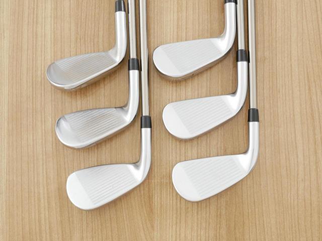 Iron set : Titleist : ชุดเหล็ก Titleist T300 (ปี 2022) มีเหล็ก 5-Pw (6 ชิ้น) ก้านกราไฟต์ UST Mamiya RECOIL 95 F4 Flex S