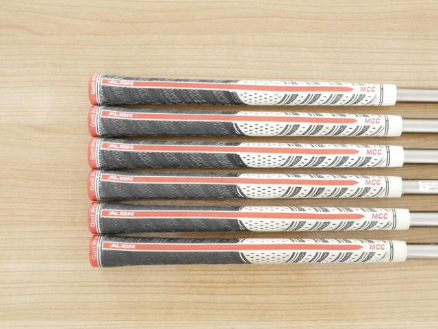 Iron set : Titleist : ชุดเหล็ก Titleist T300 (ปี 2022) มีเหล็ก 5-Pw (6 ชิ้น) ก้านกราไฟต์ UST Mamiya RECOIL 95 F4 Flex S