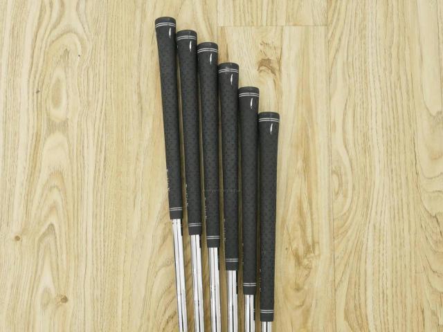 Iron set : Fourteen : ชุดเหล็ก Fourteen TC560 Forged มีเหล็ก 5-Pw (6 ชิ้น) ก้านเหล็ก NS Pro 850 Flex R
