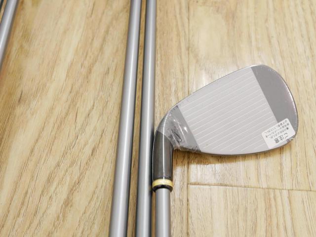 Iron set : PRGR : **ของใหม่ ยังไม่แกะพลาสติก** ชุดเหล็กกระเทย PRGR Super Egg Iron (ตัวท๊อปสุด หน้าเด้งเกินกฏ ใช้แข่งไม่ได้ ตีไกมลมากๆ) มีเหล็ก 6-Pw (5 ชิ้น) ก้านกราไฟต์ Flex SR (M-40)