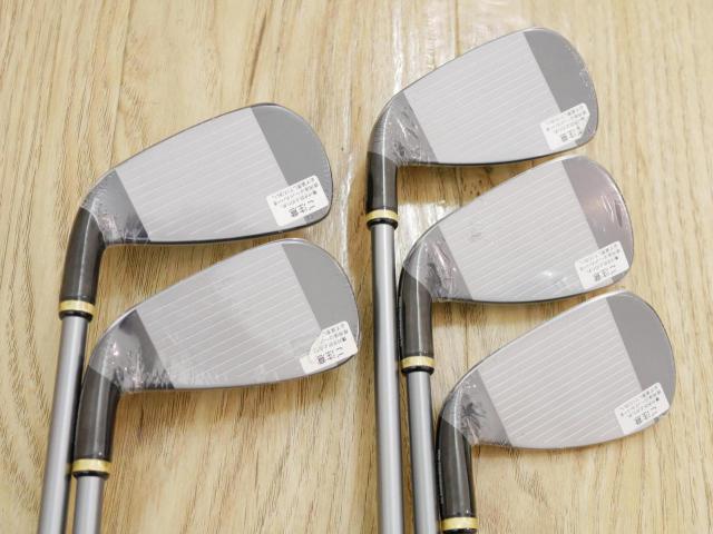 Iron set : PRGR : **ของใหม่ ยังไม่แกะพลาสติก** ชุดเหล็กกระเทย PRGR Super Egg Iron (ตัวท๊อปสุด หน้าเด้งเกินกฏ ใช้แข่งไม่ได้ ตีไกมลมากๆ) มีเหล็ก 6-Pw (5 ชิ้น) ก้านกราไฟต์ Flex SR (M-40)