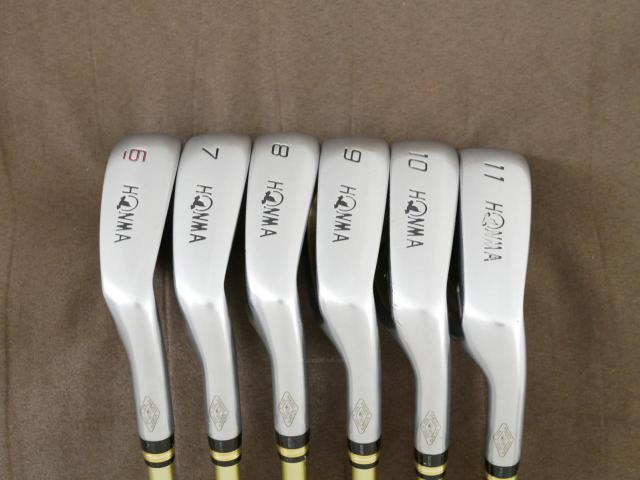 Iron set : Honma : ชุดเหล็ก Honma Beres IS-05 Forged (ปี 2017) มีเหล็ก 6-11 (6 ชิ้น ระยะเทียบเท่า 5-Pw ของรุ่นอื่นๆ) ก้าน ARMRQ ∞ (48) Flex SR (2 ดาว)