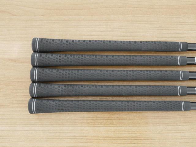 Iron set : Maruman : ชุดเหล็ก Maruman Shuttle (ออกปี 2022 ตีง่าย ไกลสุดๆๆๆๆ) มีเหล็ก 7-Pw,Aw (5 ชิ้น) ก้านกราไฟต์ Flex R