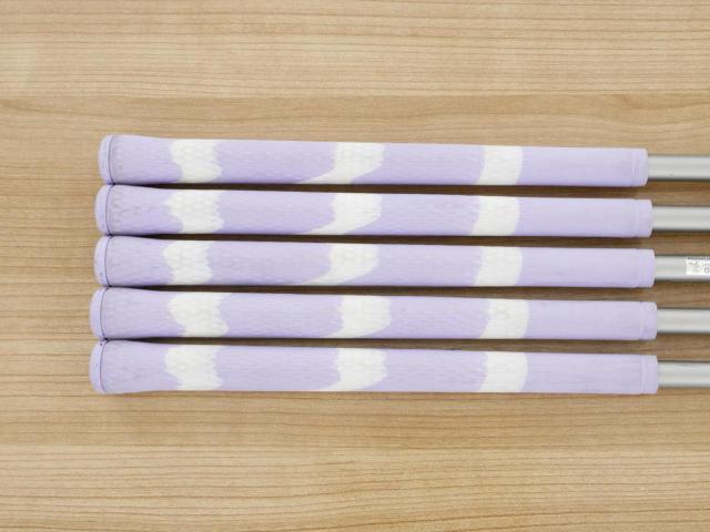 Iron set : Titleist : ชุดเหล็ก Titleist T200 Forged (รุ่นปี 2022 Japan Spec) มีเหล็ก 6-Pw (5 ชิ้น) ก้านกราไฟต์ UST Mamiya ATTAS 50 Flex R